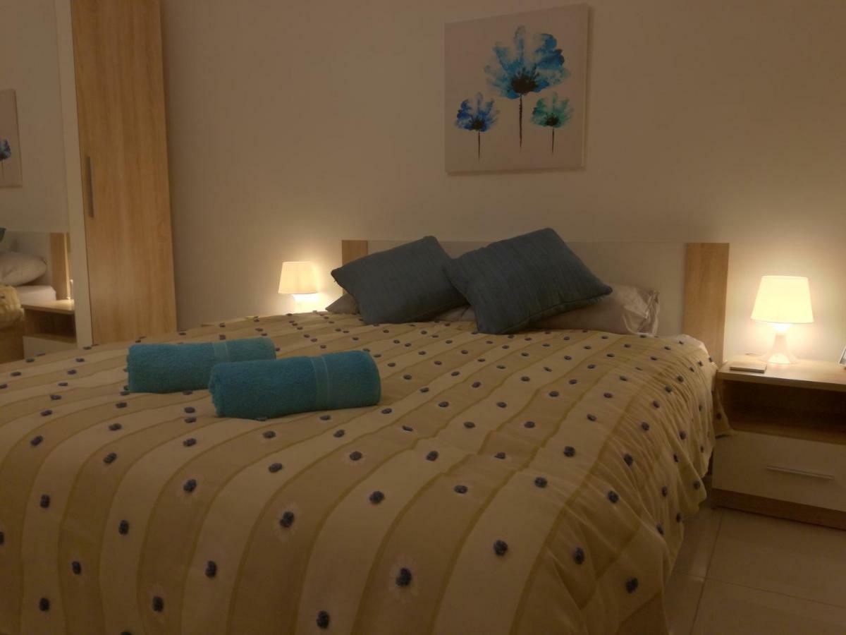 No8 @ Seabreeze Court Leilighet Mellieħa Eksteriør bilde